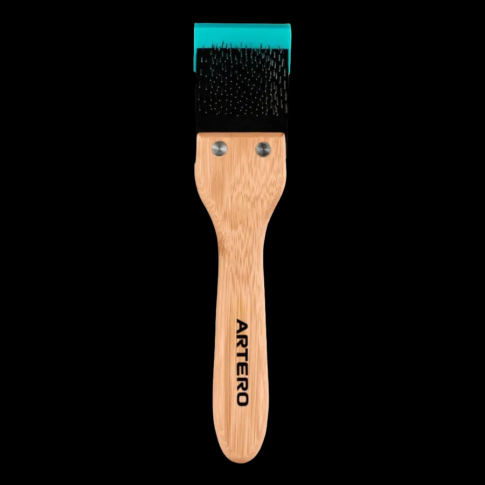 Nala Twin Flexi Slicker Brush by Artero